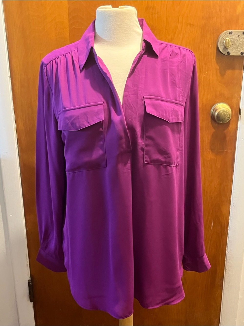 Ann Taylor Women's Purple Magenta Long Sleeve Blouse, V-Neck, Stretch, Large